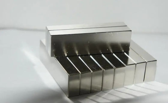 N45 Neodymium চুম্বক ব্লক Zn আবরণ শক্তিশালী Neodymium বার চুম্বক