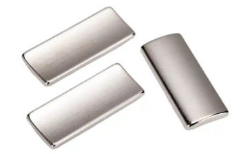 কাস্টমাইজড Neodymium মোটর চুম্বক আর্ক আকৃতি NdFeB চুম্বক Epoxy আবরণ