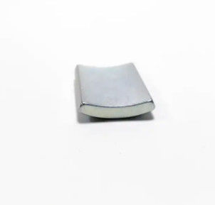 বায়ু টারবাইনে আর্ক NdFeB উচ্চ শক্তি স্থায়ী চুম্বক নিওডিয়ামিয়াম চুম্বক