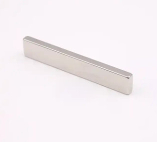 N45 Sintered NdFeB চুম্বক কাস্টমাইজড আকৃতি স্থায়ী Neodymium চুম্বক