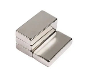 কাস্টমাইজড Sintered NdFeB চুম্বক ব্লক স্কোয়ার বিরল আর্থ চুম্বক