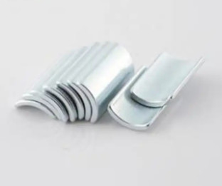 Sintered বিরল আর্থ চুম্বক কাস্টমাইজড আকৃতি N45 Neodymium চুম্বক