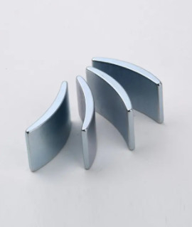 টেকসই Sintered Arc NdFeB চুম্বক স্থায়ী মোটর চুম্বক নমুনা উপলব্ধ
